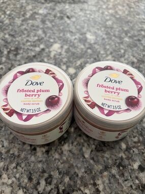 Dove Frosted Plum Berry Body Scrub - Plum (3.5 oz)